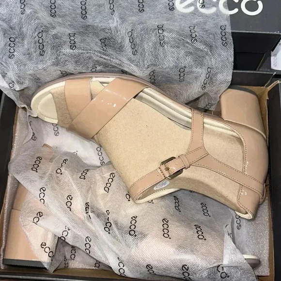 Ecco Shape 35 Block Sandal Size 10-10.5 - Picture 5 of 6